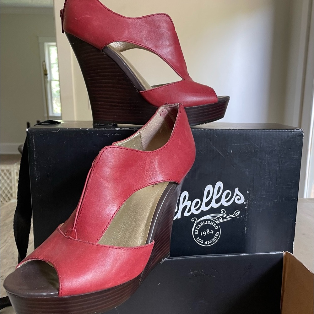 Seychelles Red Wedge Shoes with Modern Cutout Design (Eye to Eye II) - size 7